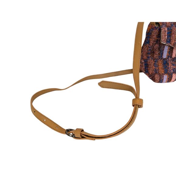 Universal Thread Maroon Orange Blue Pink Jacquard Envelope Crossbody Bag - Picture 9 of 14